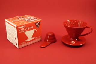 Hario Dripper V60-01R plastový, červený na 2 šálky